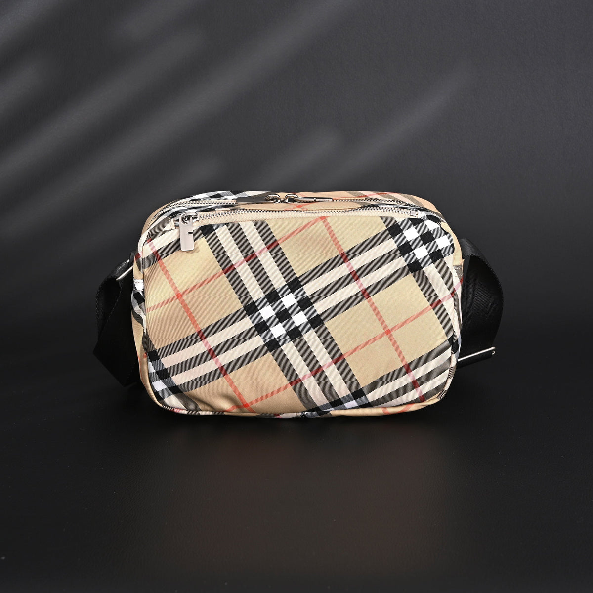 burberry-vintage-check-canvas-crossbody-messenger-bag Crossbody