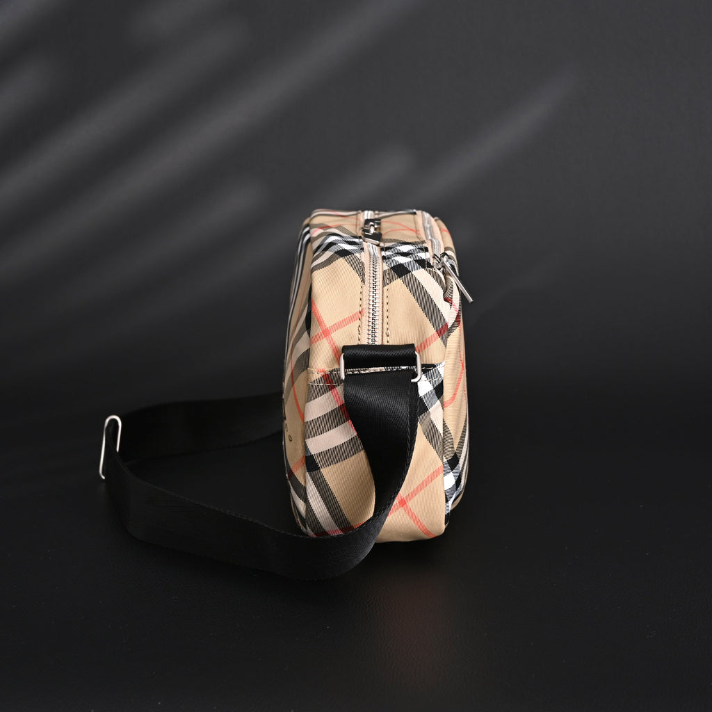 burberry-vintage-check-canvas-crossbody-messenger-bag Crossbody