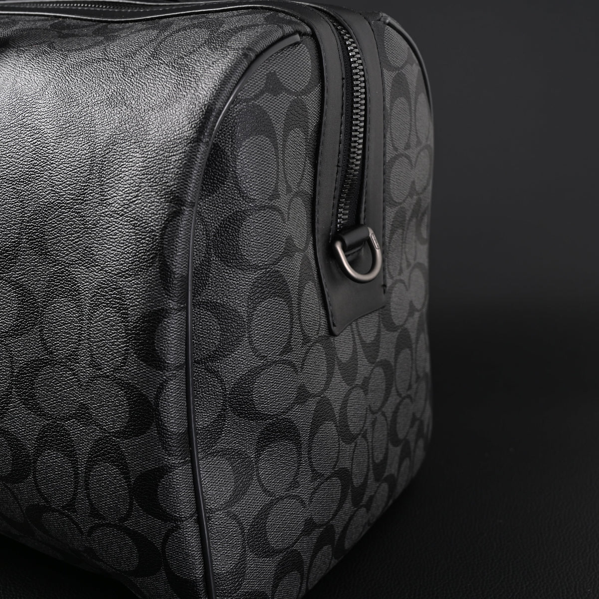 louis-vuitton-keepall-bandouliere-50-damier-graphite-canvas-travel-bag Handle