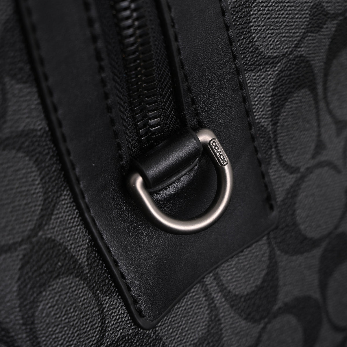 louis-vuitton-keepall-bandouliere-50-damier-graphite-canvas-travel-bag Handle