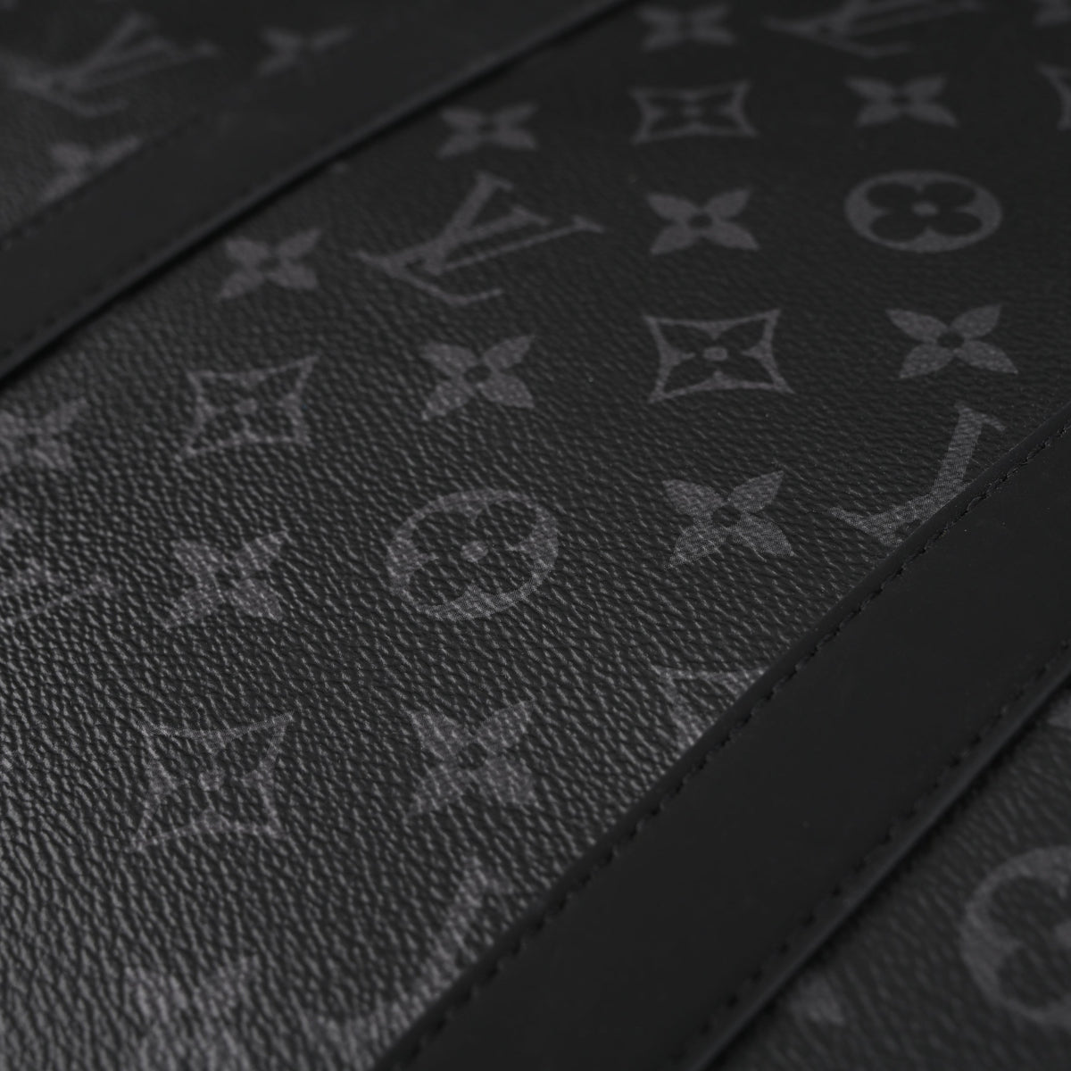 louis-vuitton-keepall-bandouliere-50-monogram-eclipse Handle