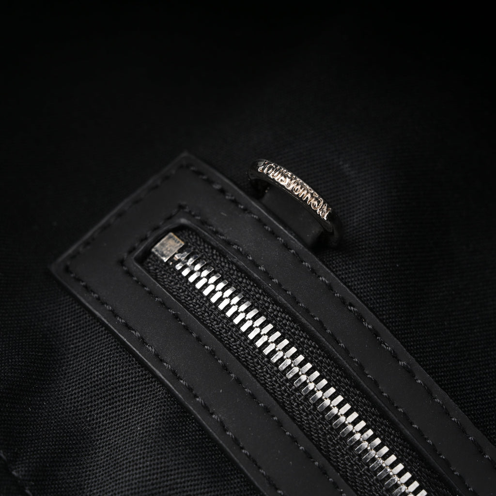 louis-vuitton-keepall-bandouliere-50-monogram-eclipse Handle
