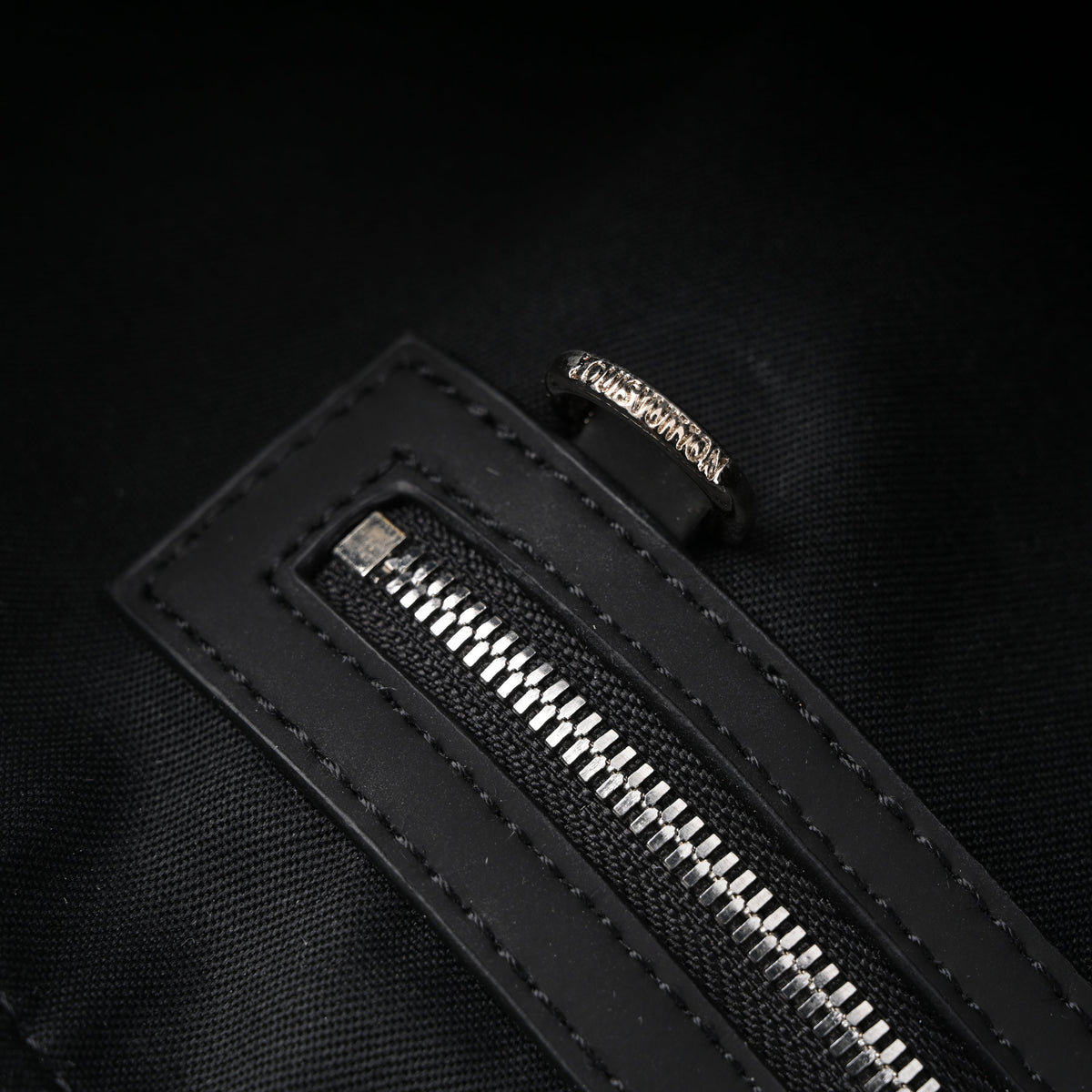louis-vuitton-keepall-bandouliere-50-monogram-eclipse Handle