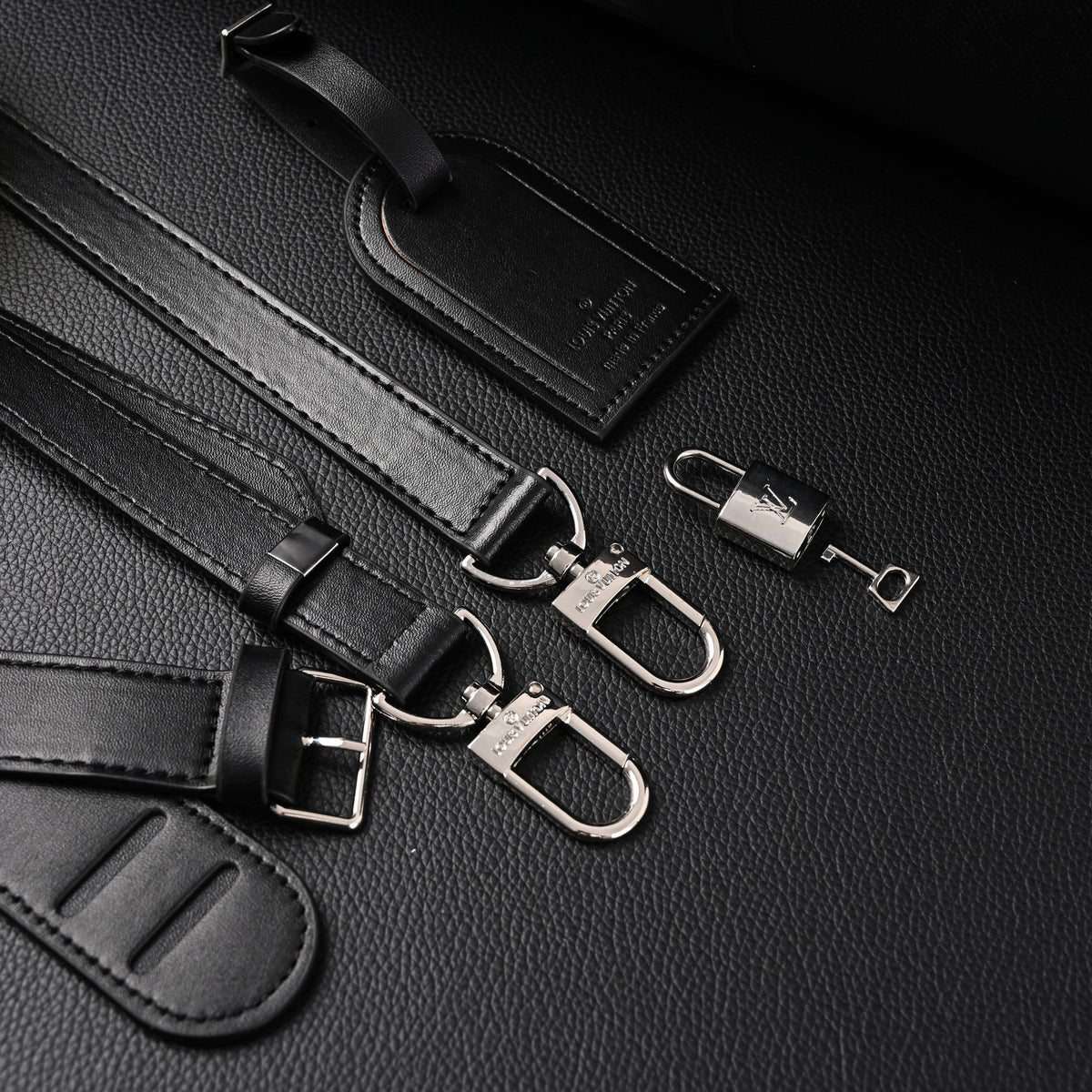 louis-vuitton-keepall-bandouliere-50-monogram-eclipse-canvas-travel-bag Handle