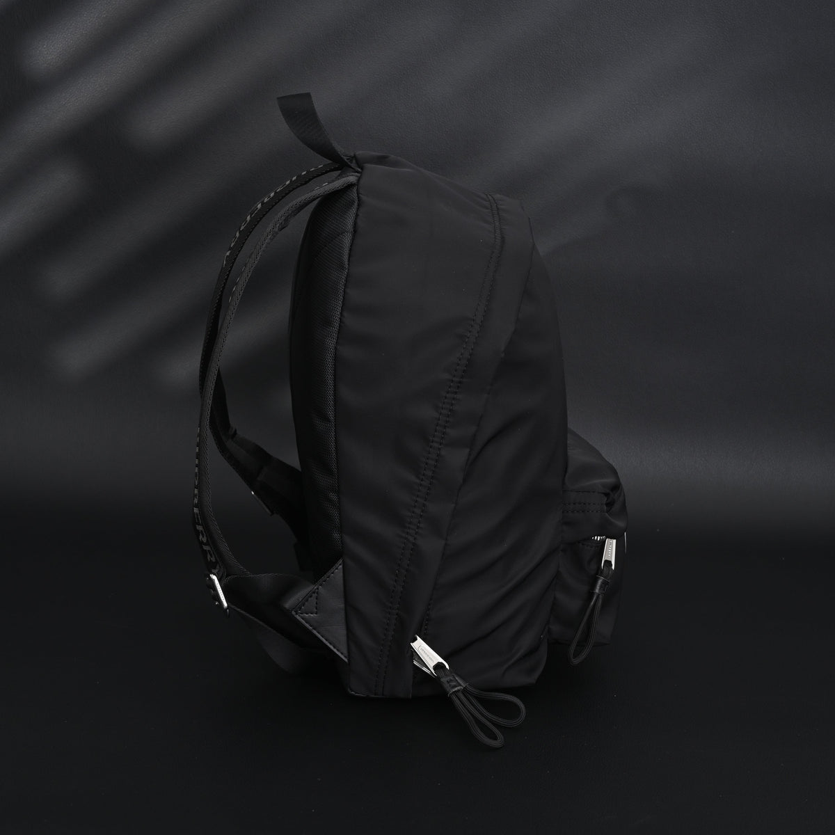 burberry-london-england-logo-nylon-backpack ohter