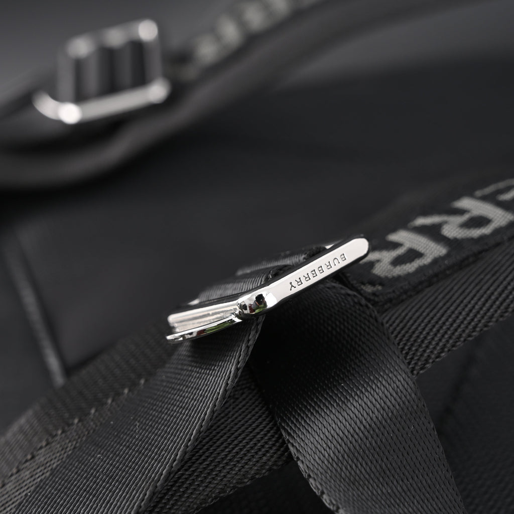 burberry-london-england-logo-nylon-backpack ohter