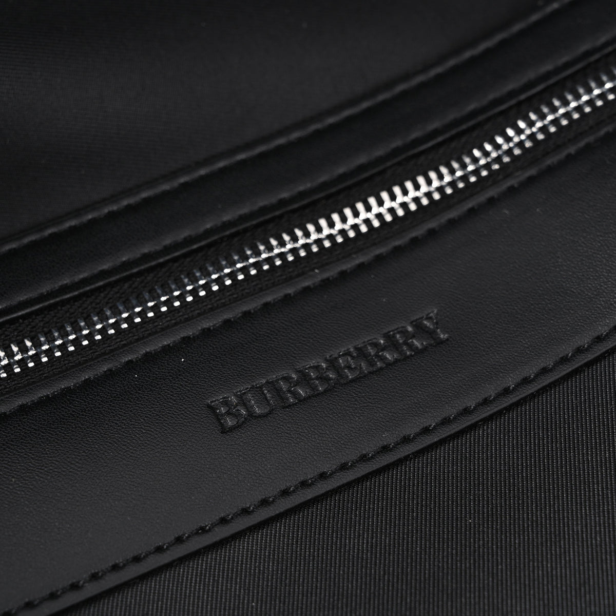 burberry-london-england-logo-nylon-backpack ohter