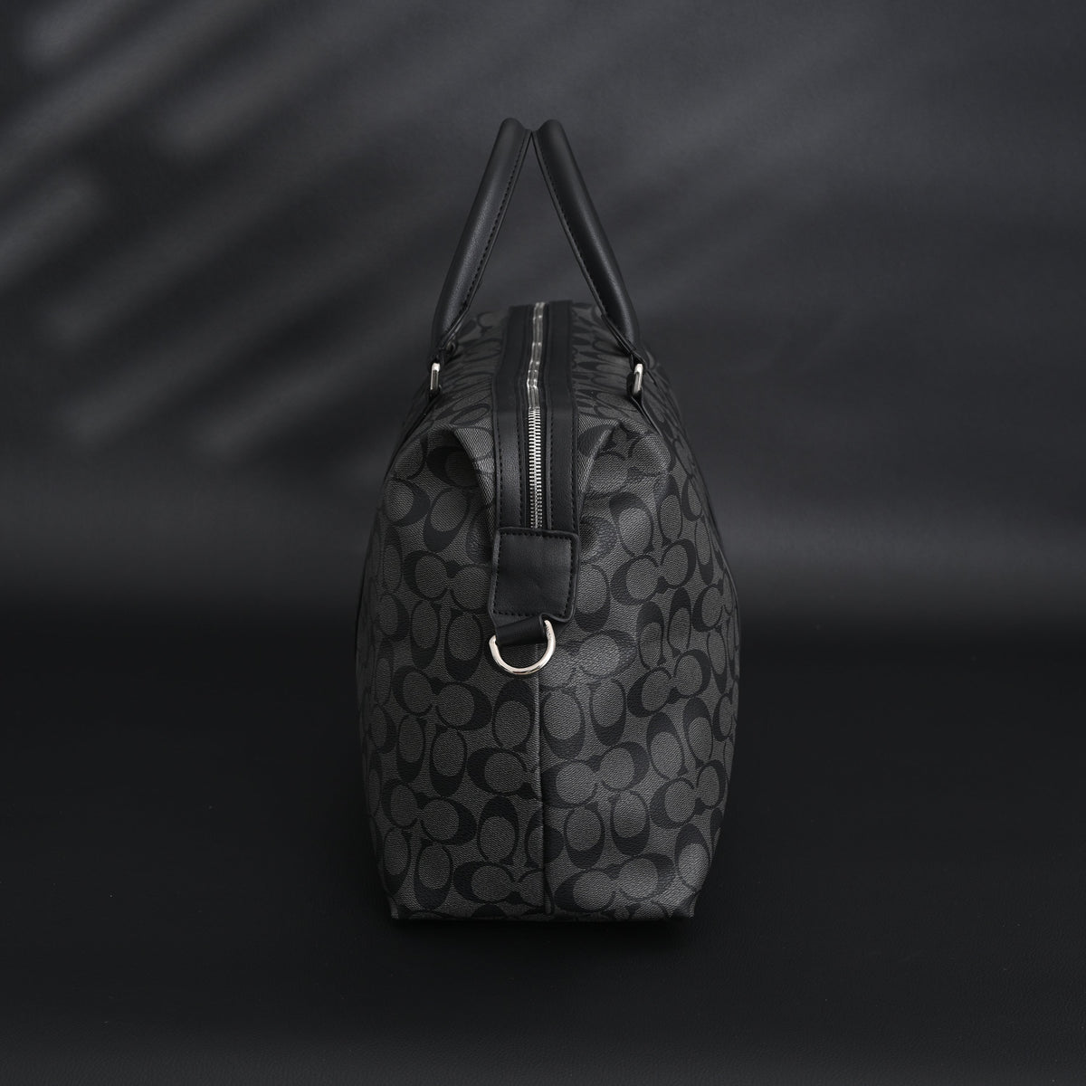 coach-metropolitan-duffel-bag-in-signature-black-canvas Handle