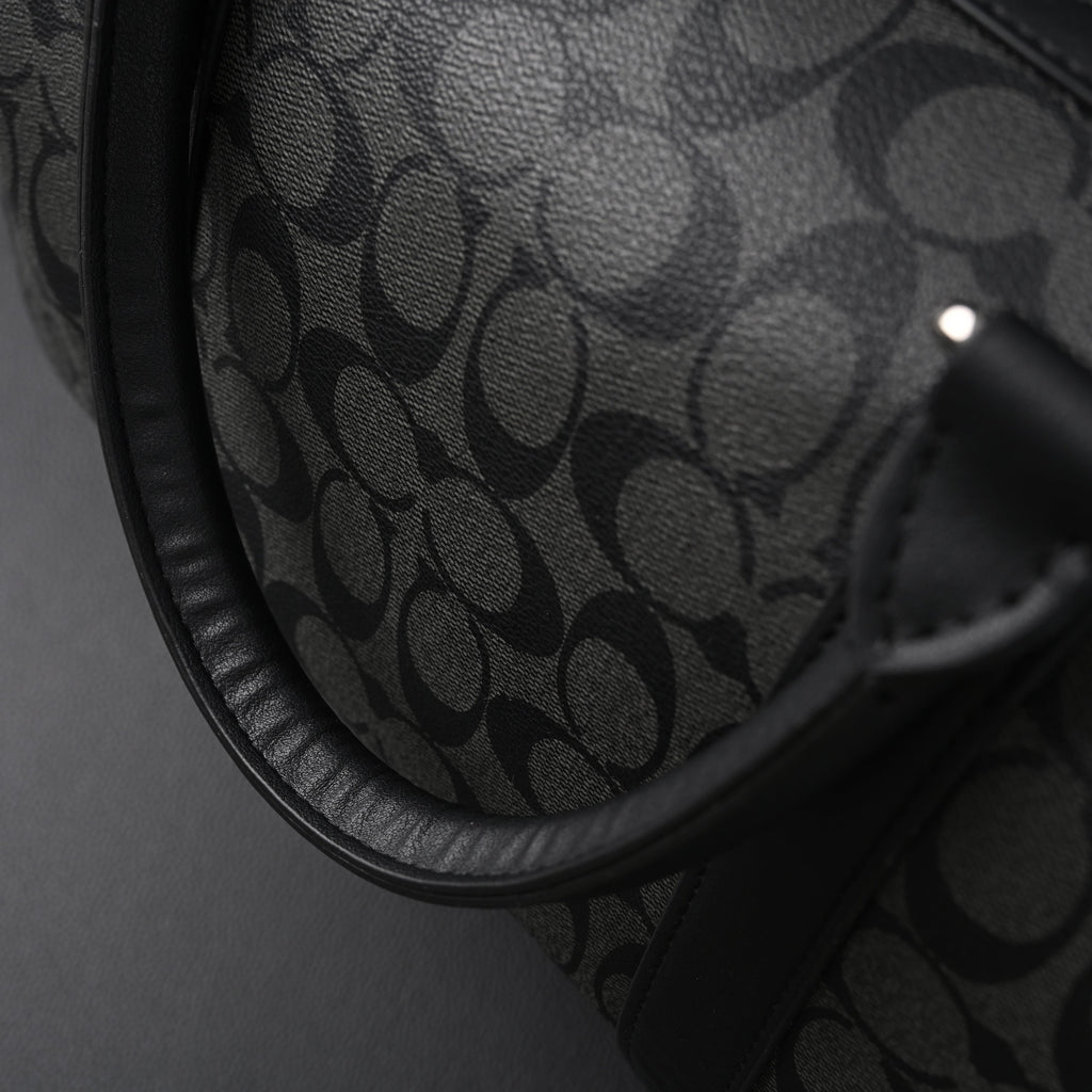 coach-metropolitan-duffel-bag-in-signature-black-canvas Handle