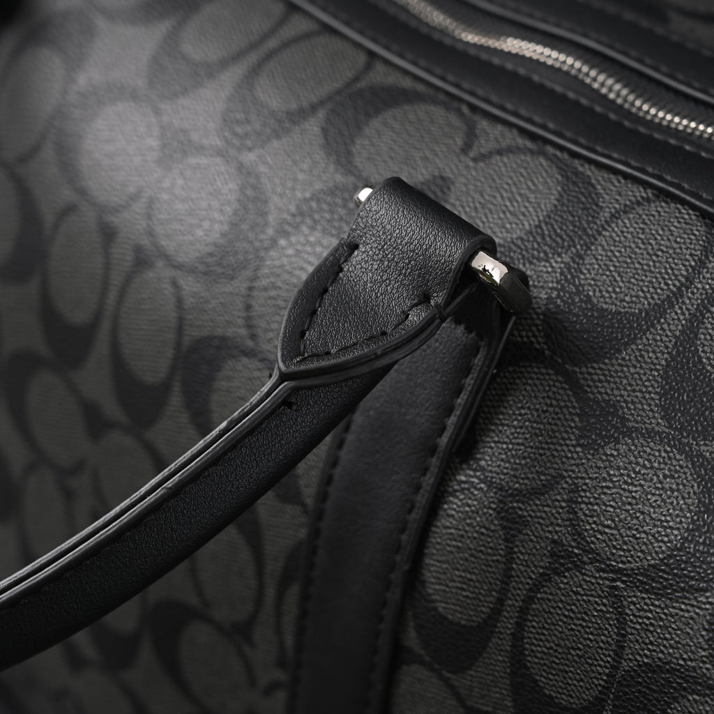 coach-metropolitan-duffel-bag-in-signature-black-canvas Handle