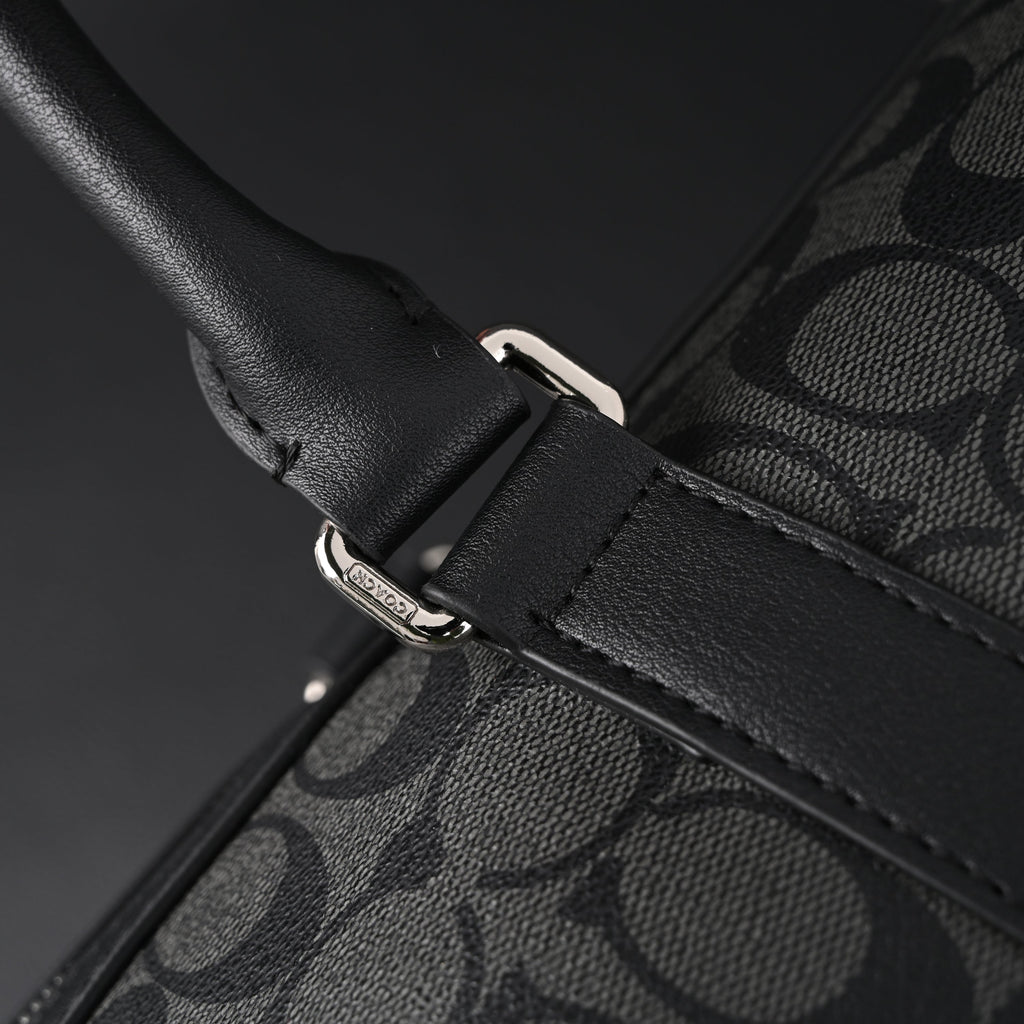 coach-metropolitan-duffel-bag-in-signature-black-canvas Handle