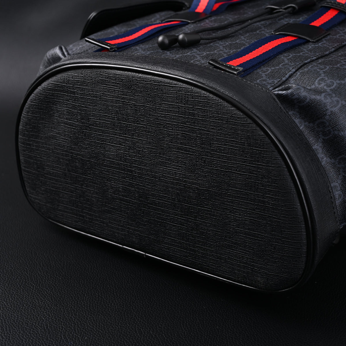 gucci-gg-supreme-monogram-backpack-with-web-stripe ohter