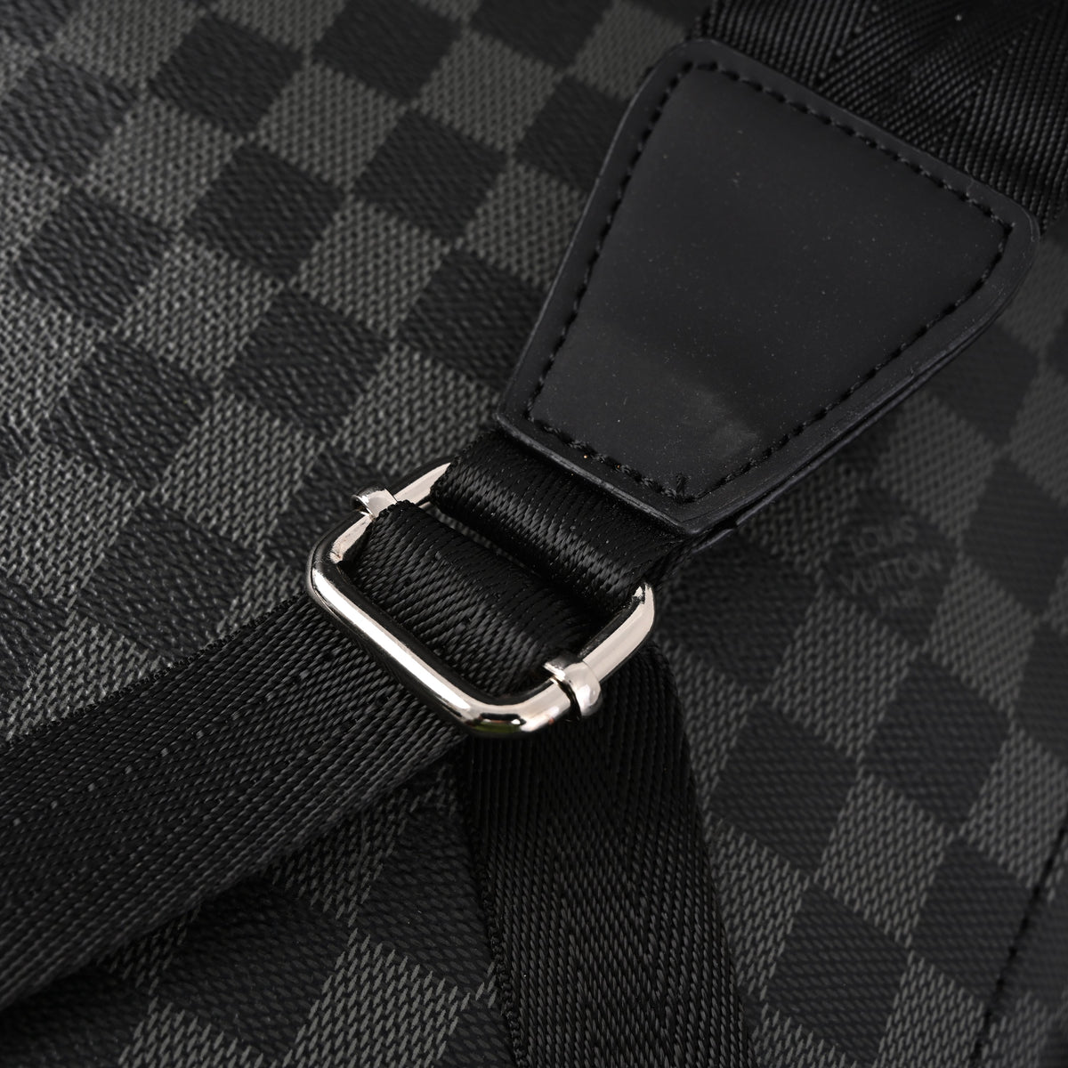 louis-vuitton-michael-backpack-in-damier-graphite-canvas ohter