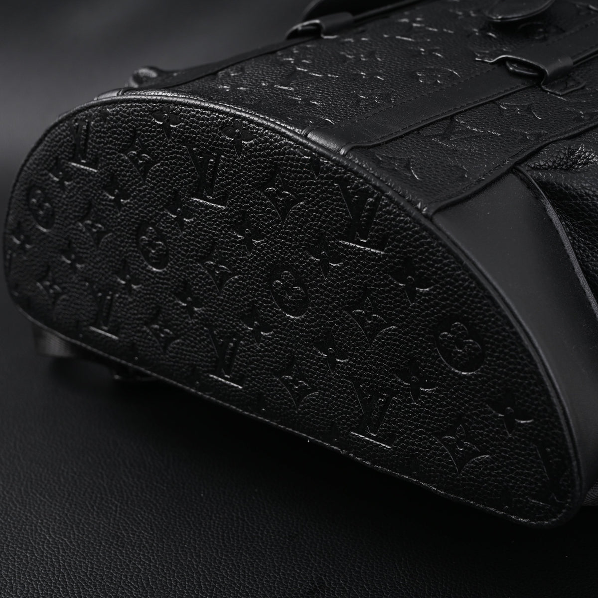 louis-vuitton-christopher-pm-backpack-monogram-shadow-black-leather ohter
