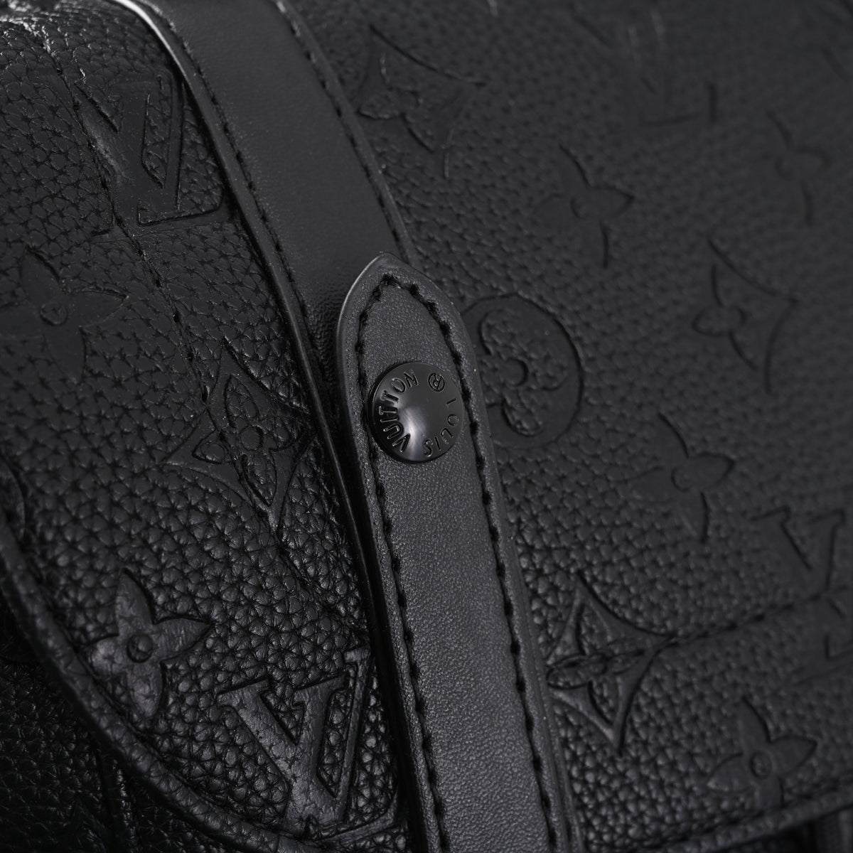 louis-vuitton-christopher-pm-backpack-monogram-shadow-black-leather ohter