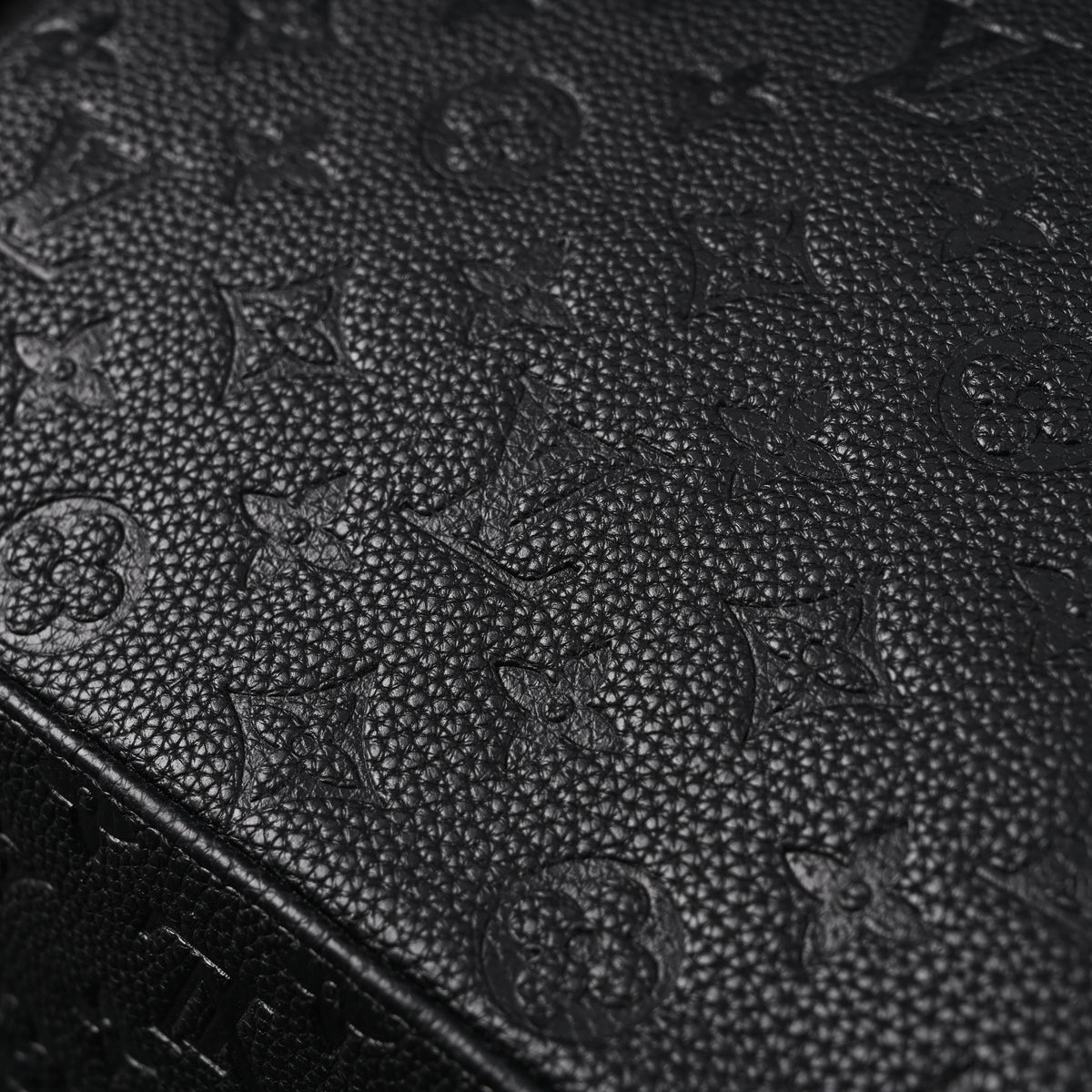 louis-vuitton-christopher-pm-backpack-monogram-shadow-black-leather ohter