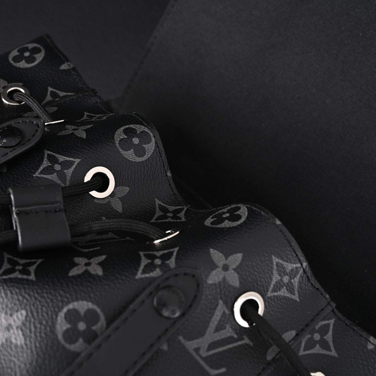 louis-vuitton-christopher-pm-monogram-eclipse-backpack ohter