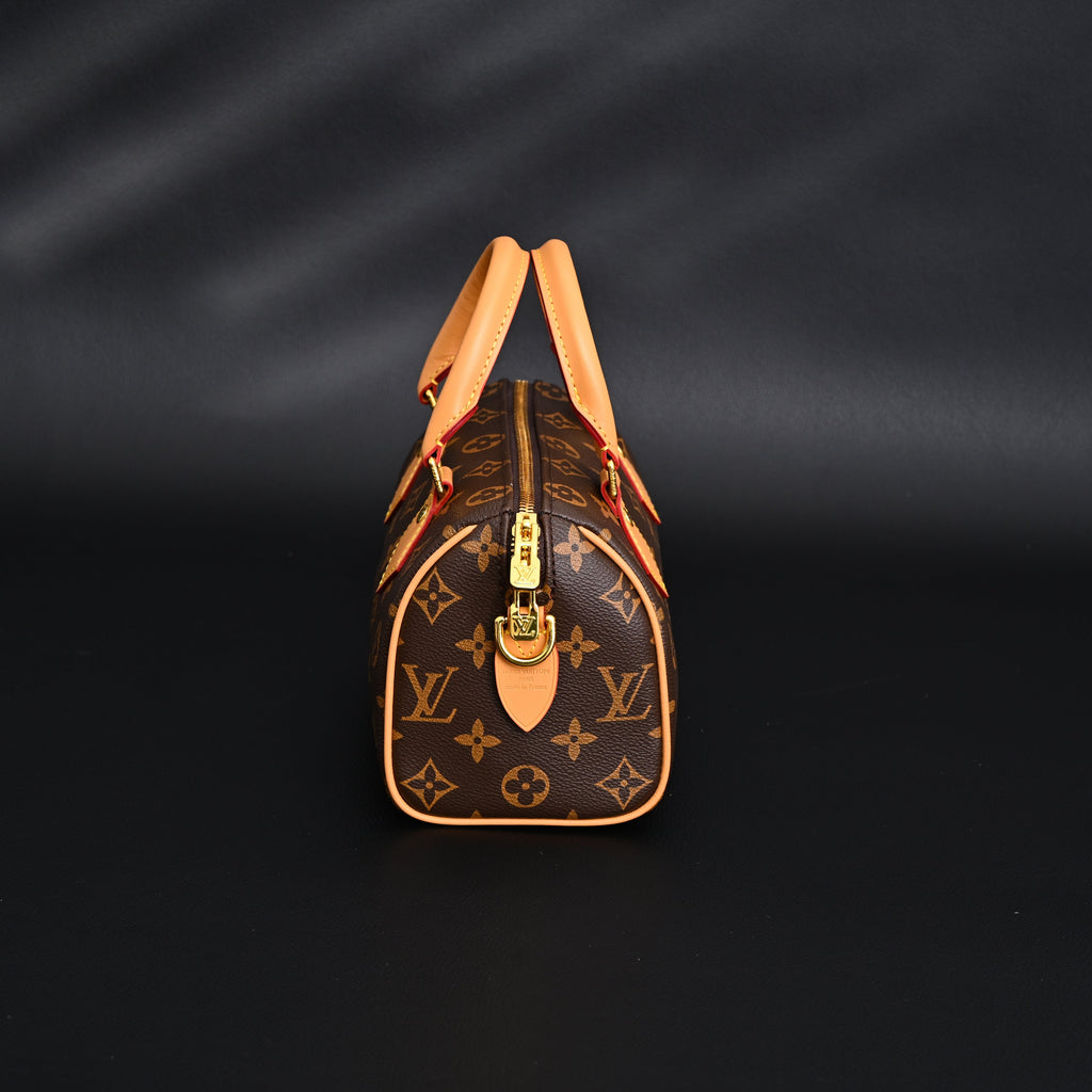louis-vuitton-speedy-bandouliere-25-monogram-canvas Handle