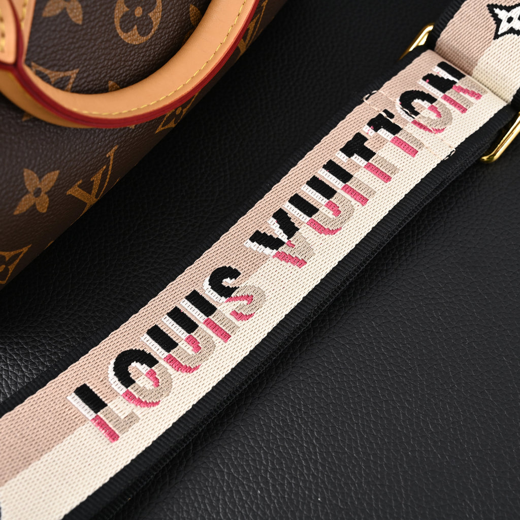 louis-vuitton-speedy-bandouliere-25-monogram-canvas Handle