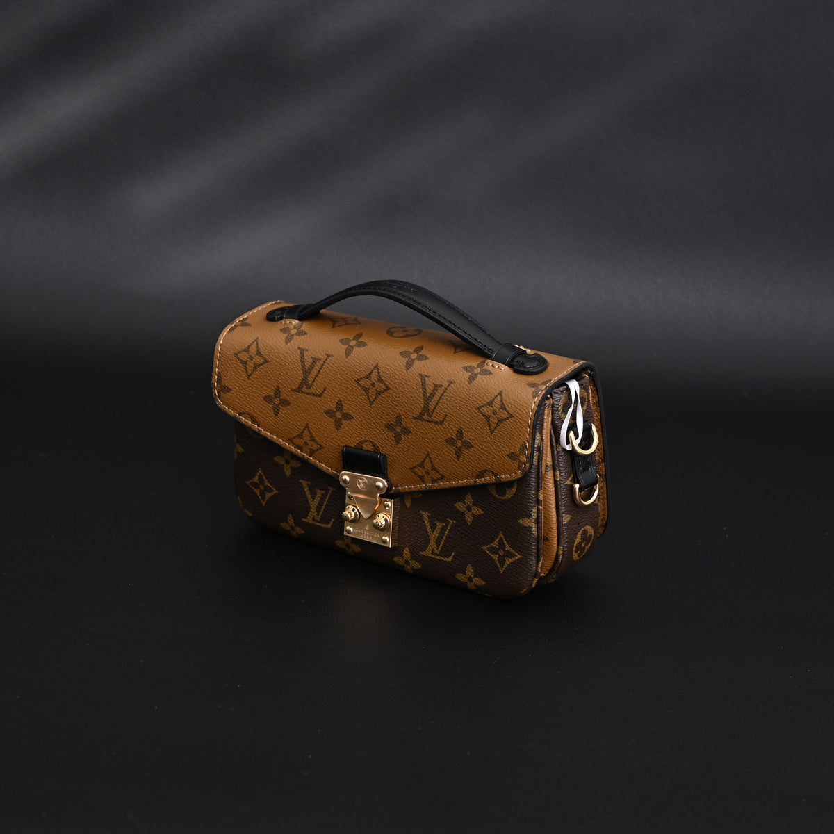louis-vuitton-petite-malle-souple-monogram-canvas Handle