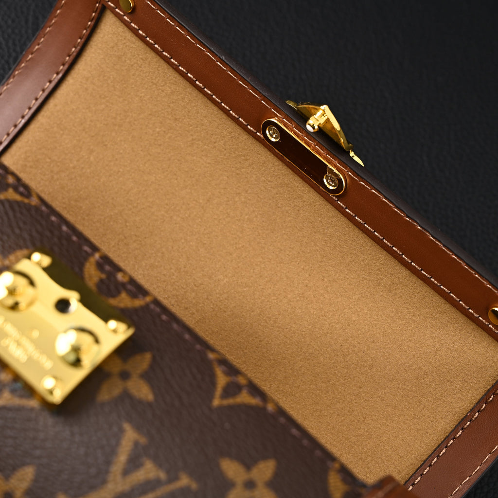 louis-vuitton-cannes-monogram-canvas-bag Crossbody