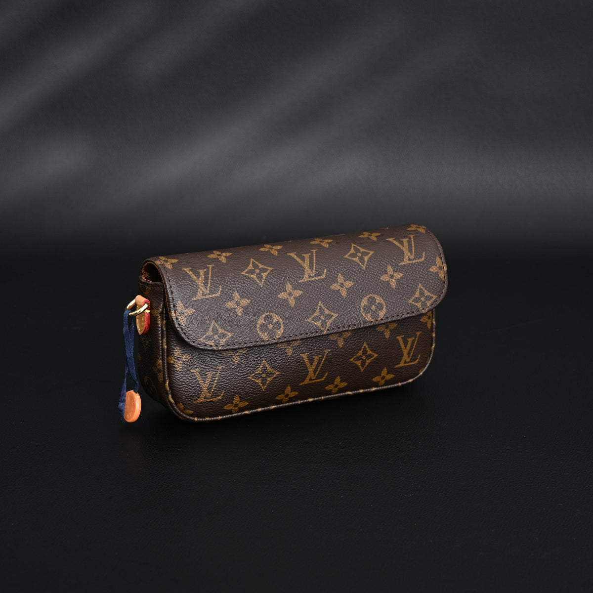 louis-vuitton-felicie-pochette-monogram-canvas-chain-wallet ohter