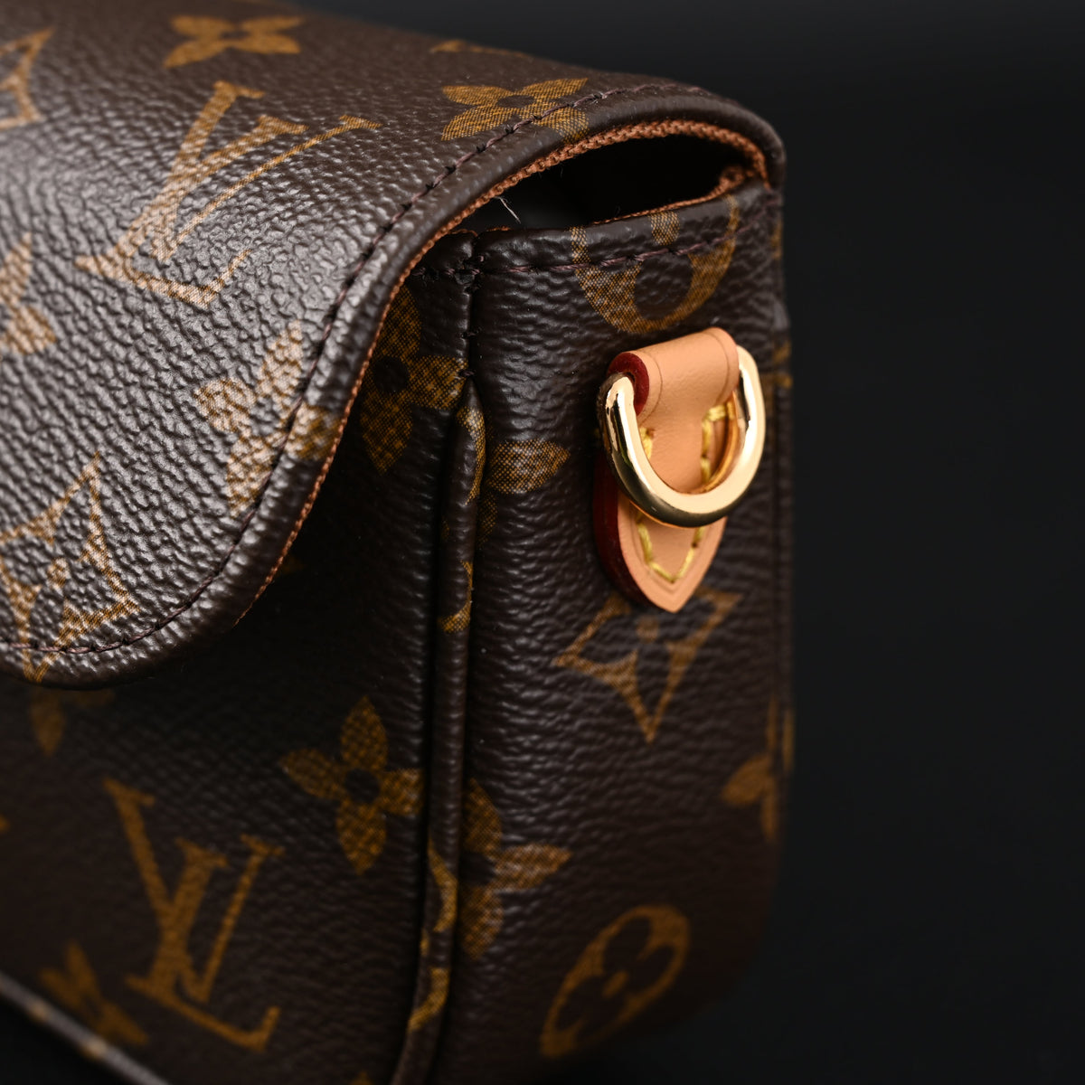 louis-vuitton-felicie-pochette-monogram-canvas-chain-wallet ohter