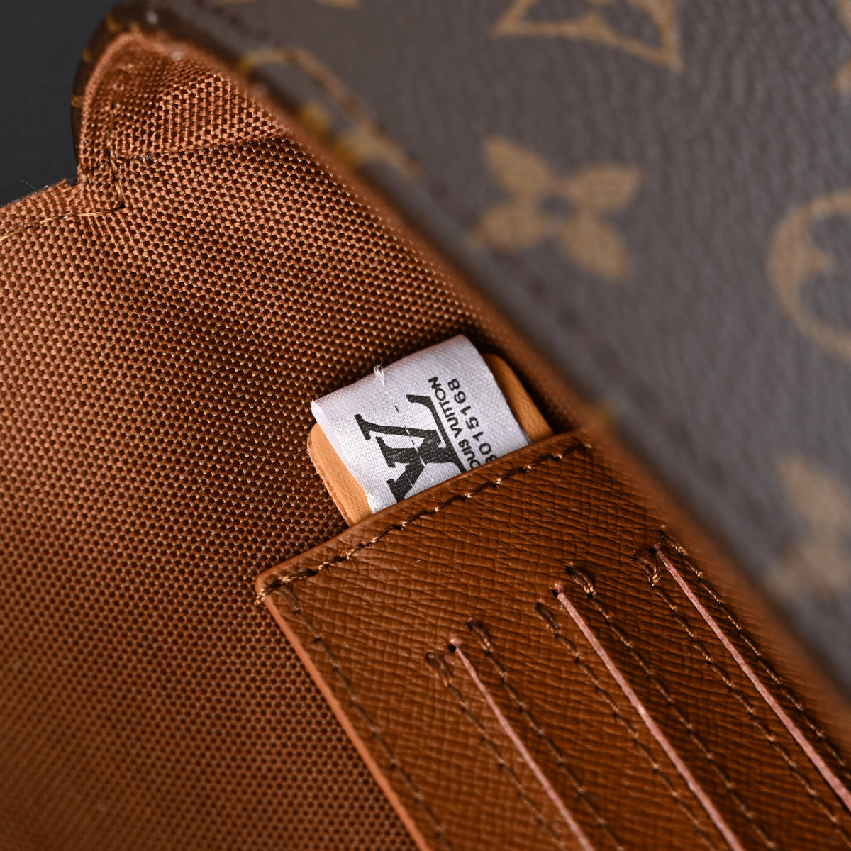 louis-vuitton-felicie-pochette-monogram-canvas-chain-wallet ohter