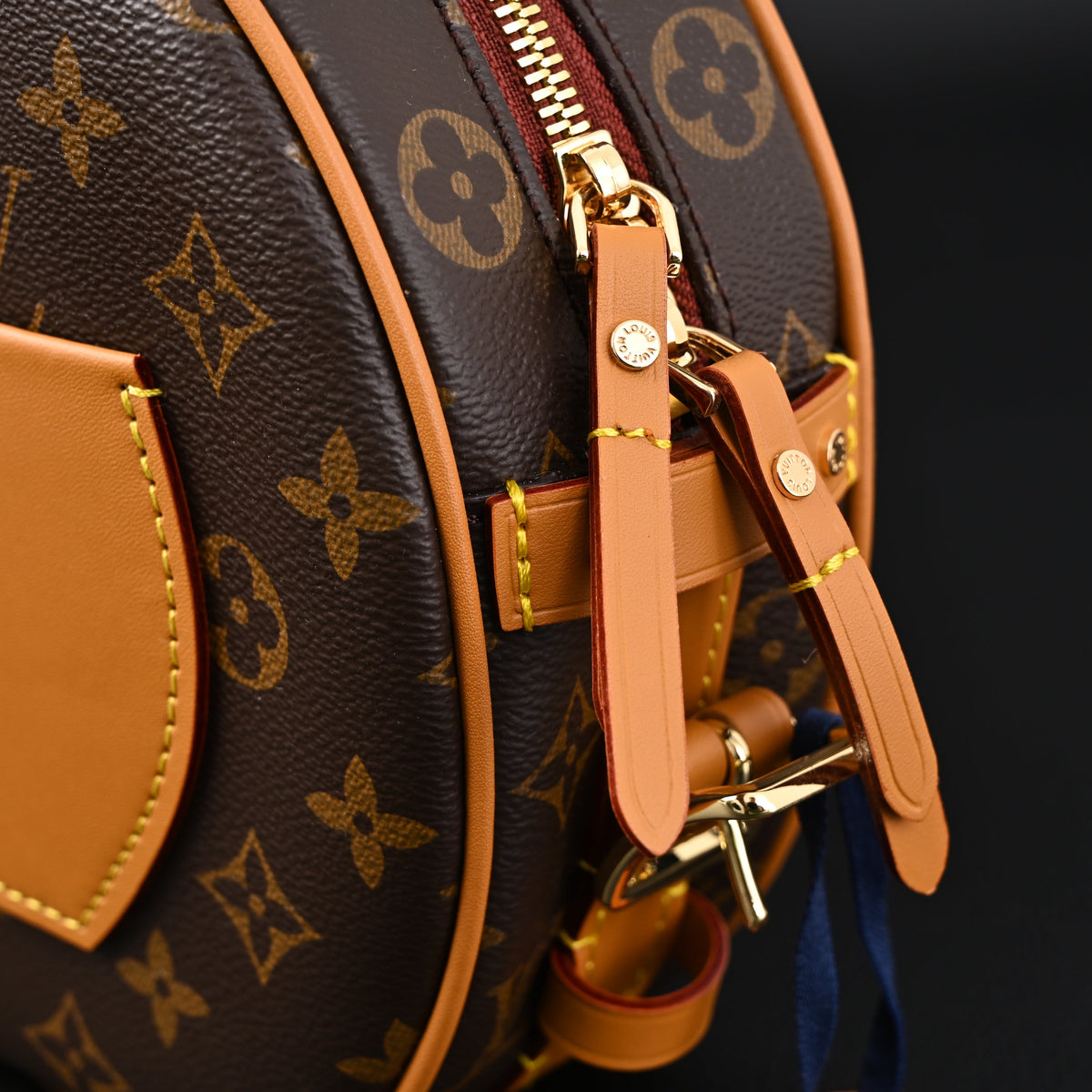 louis-vuitton-boite-chapeau-souple-mm-monogram-canvas Crossbody