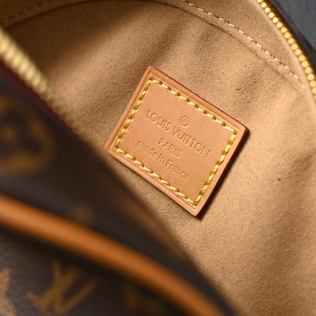 louis-vuitton-boite-chapeau-souple-mm-monogram-canvas Crossbody