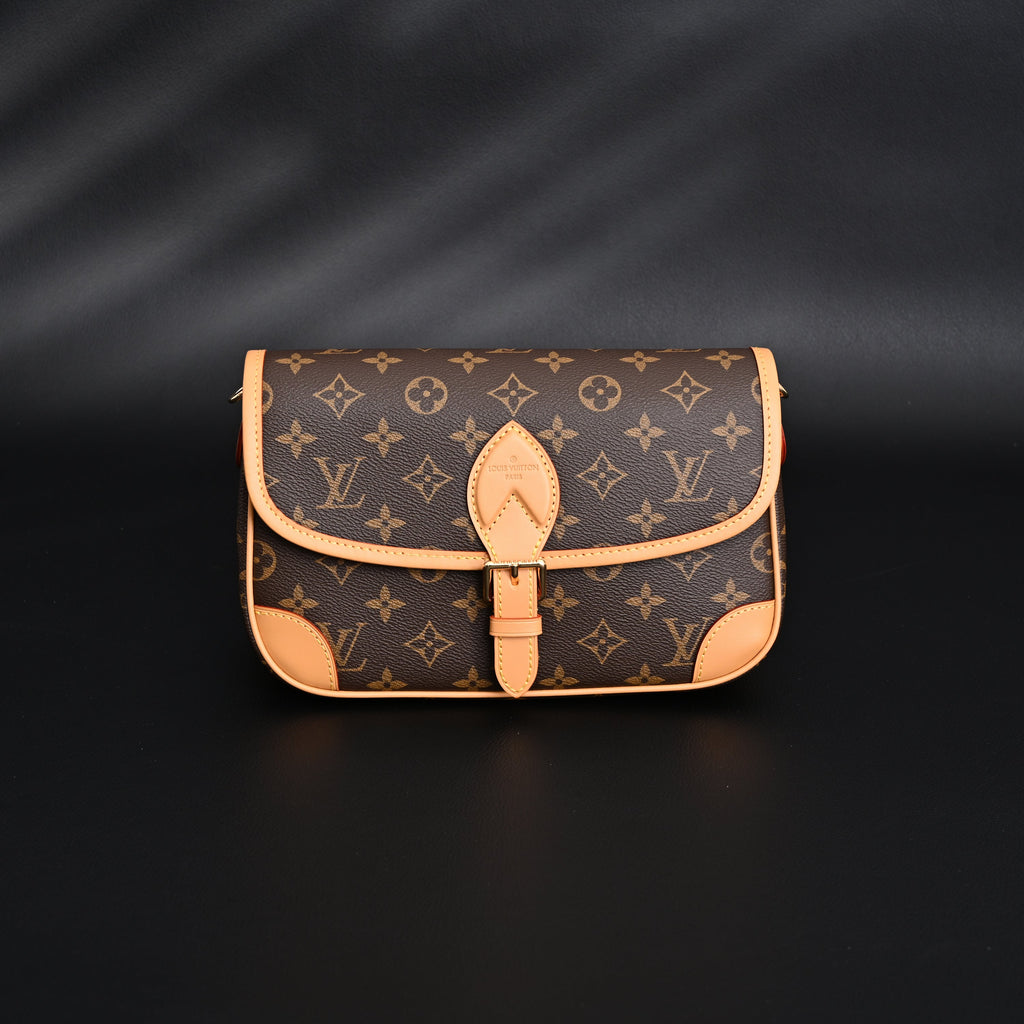 louis-vuitton-croissant-bag-monogram-canvas Shoulder