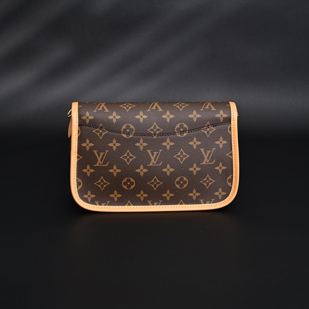 louis-vuitton-croissant-bag-monogram-canvas Shoulder