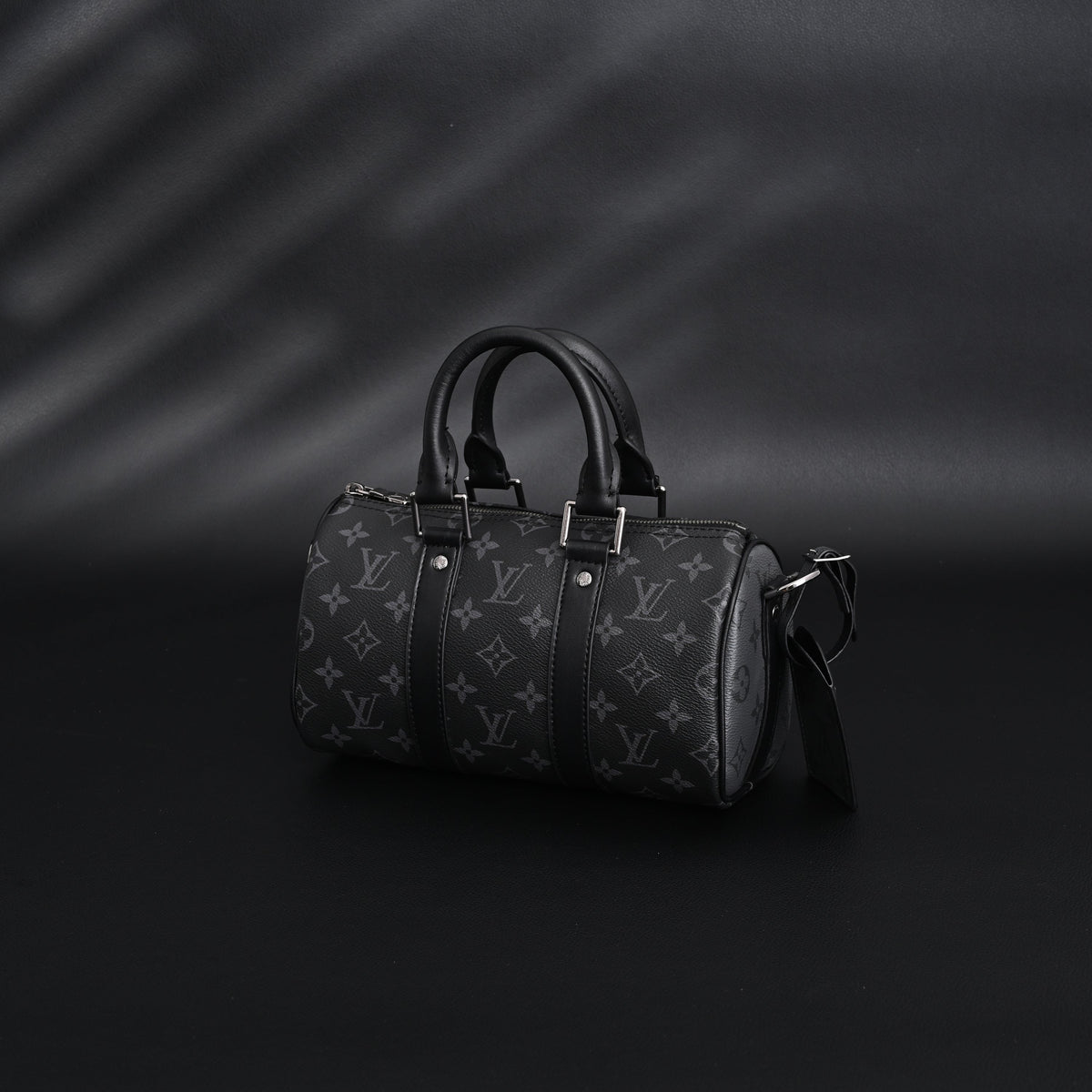 louis-vuitton-keepall-bandouliere-50-monogram-eclipse-canvas Handle