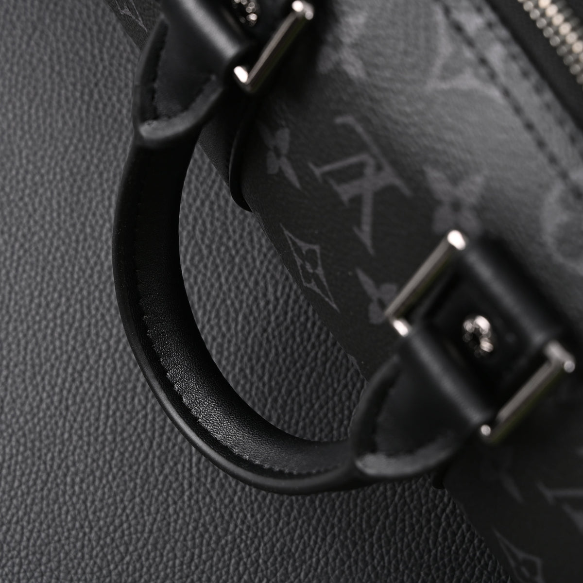 louis-vuitton-keepall-bandouliere-50-monogram-eclipse-canvas Handle