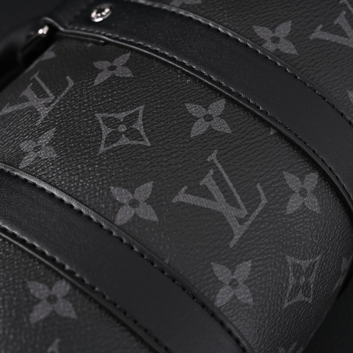 louis-vuitton-keepall-bandouliere-50-monogram-eclipse-canvas Handle