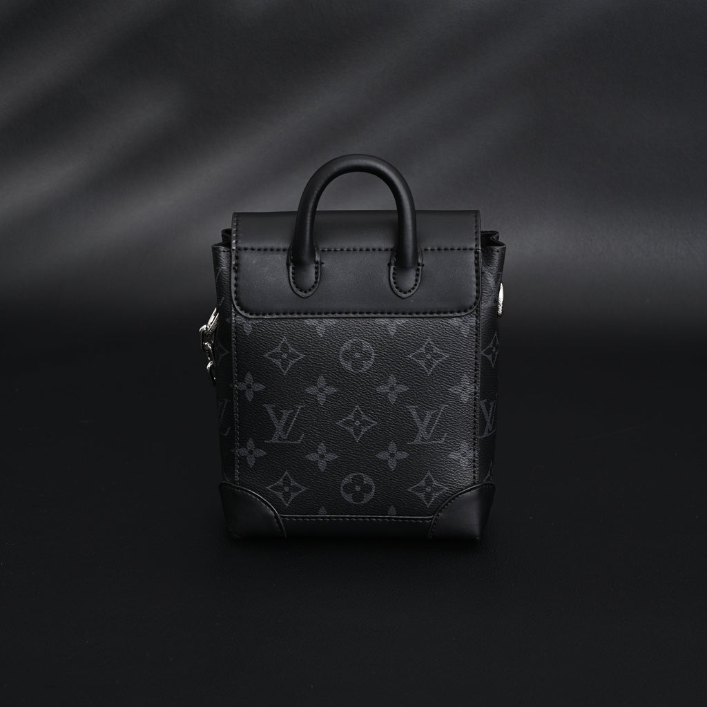 louis-vuitton-soft-trunk-messenger-monogram-eclipse-canvas-with-silver-chain Crossbody