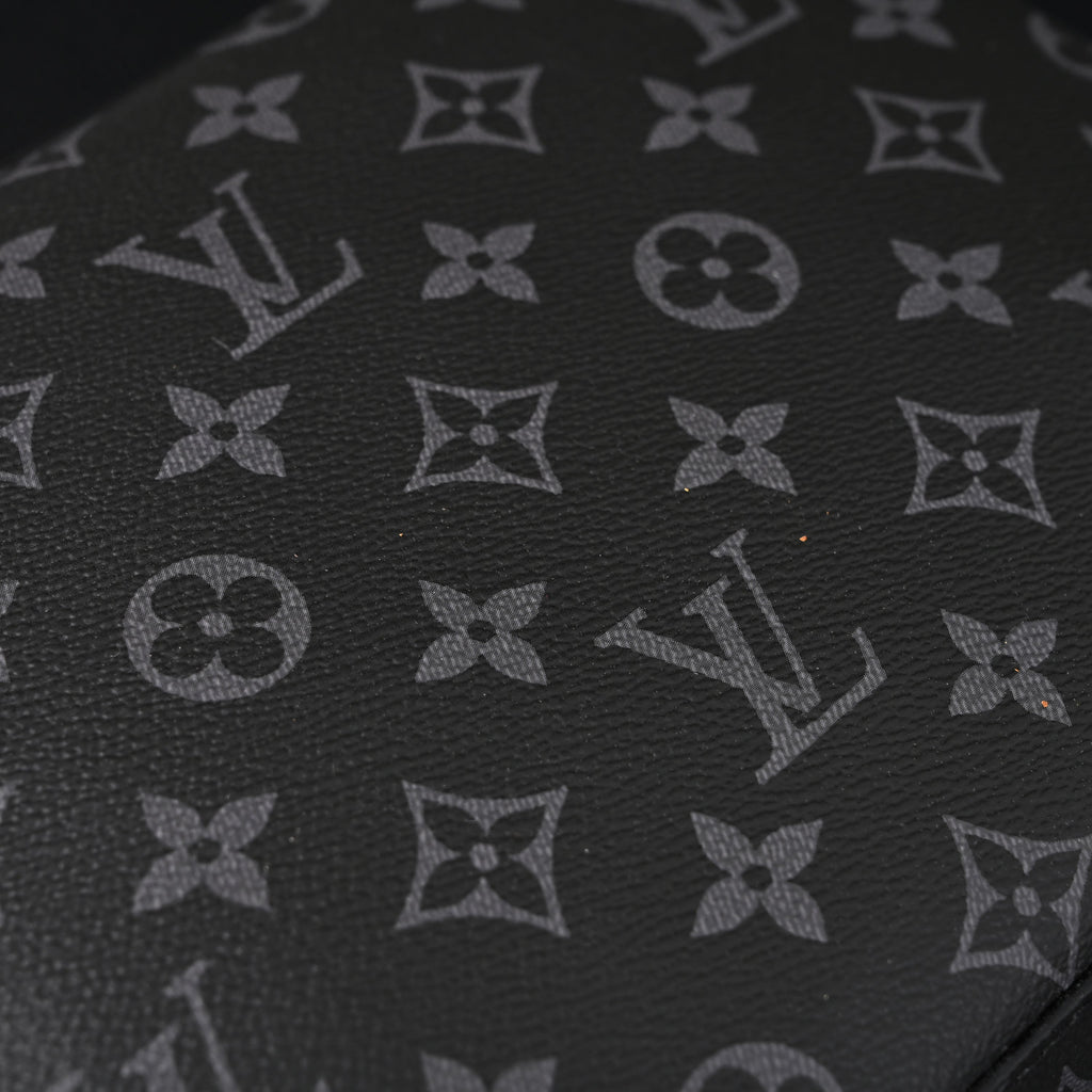 louis-vuitton-discovery-pochette-mm-monogram-eclipse Handle
