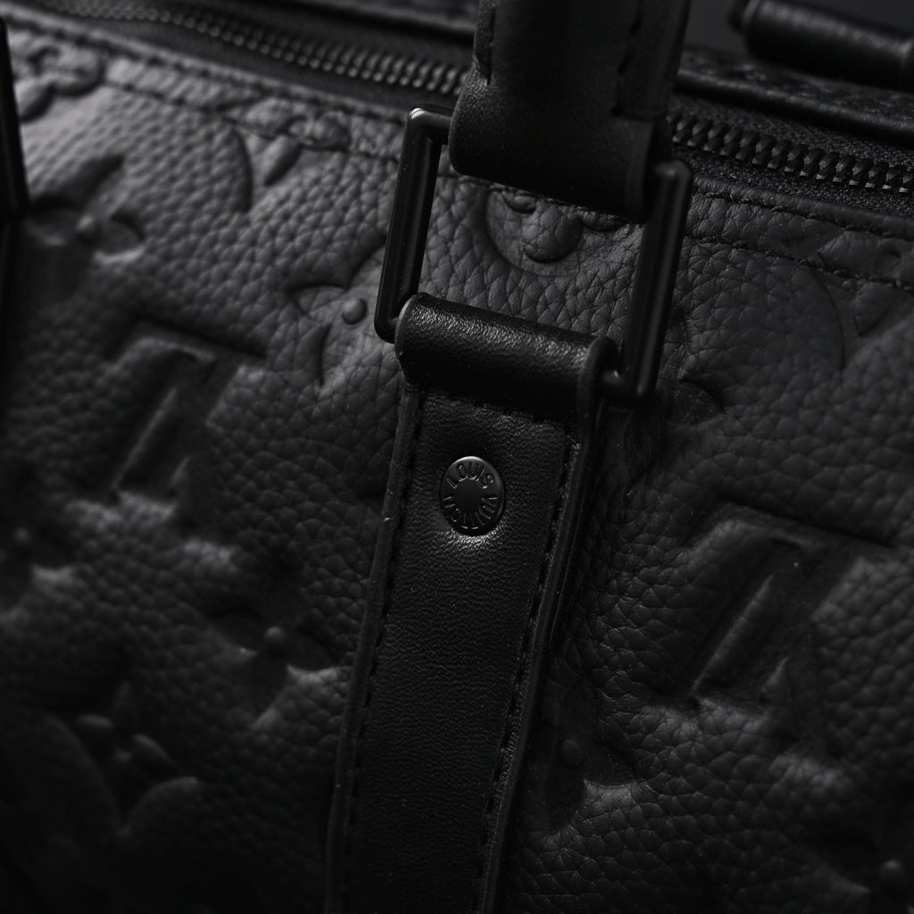louis-vuitton-keepall-bandouliere-50-monogram-shadow-black-leather Handle