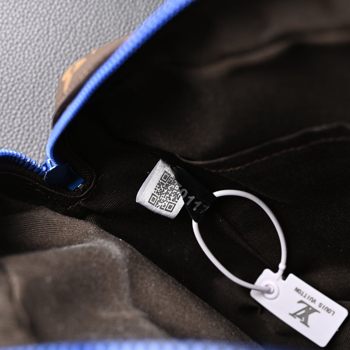 louis-vuitton-trio-messenger-bag-monogram-canvas-with-blue-strap Crossbody