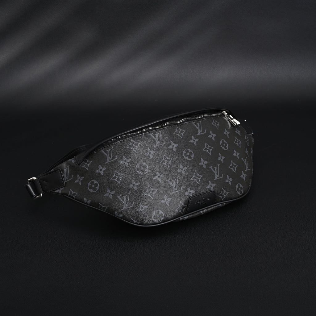 louis-vuitton-discovery-bumbag-monogram-eclipse Crossbody