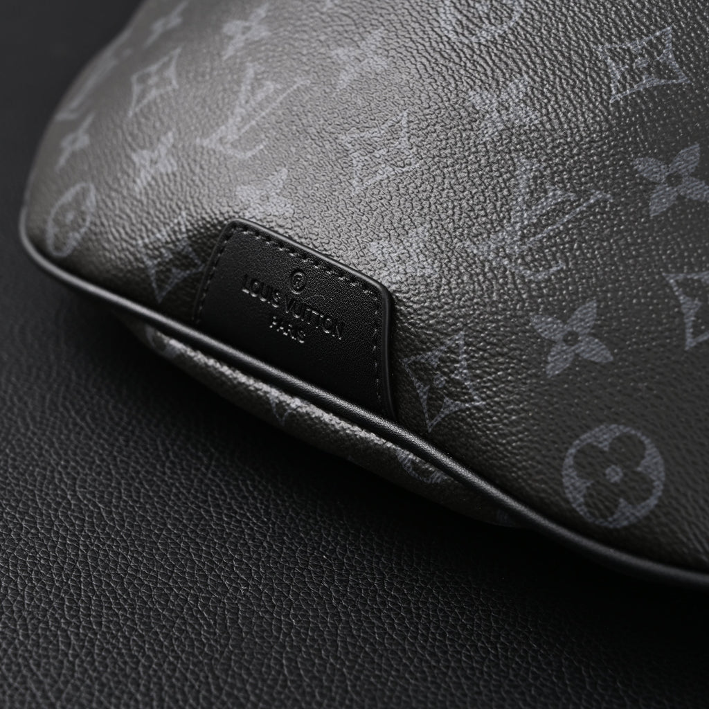 louis-vuitton-discovery-bumbag-monogram-eclipse Crossbody