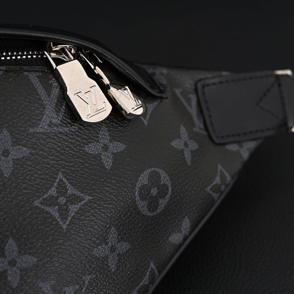 louis-vuitton-discovery-bumbag-monogram-eclipse Crossbody