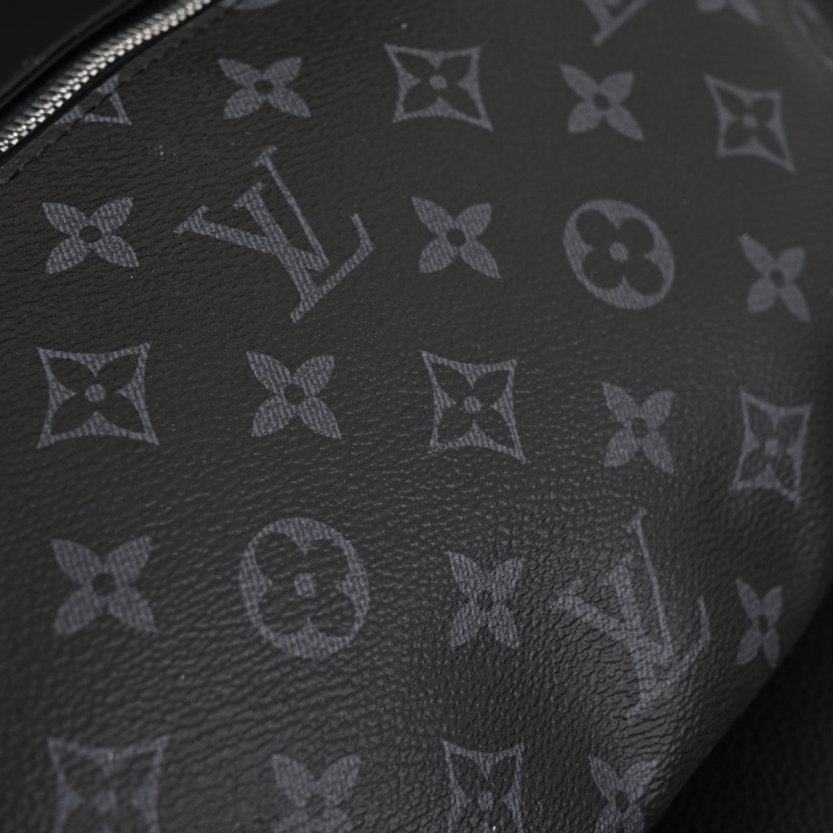louis-vuitton-discovery-bumbag-monogram-eclipse Crossbody