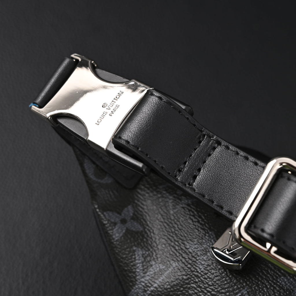 louis-vuitton-discovery-bumbag-monogram-eclipse Crossbody