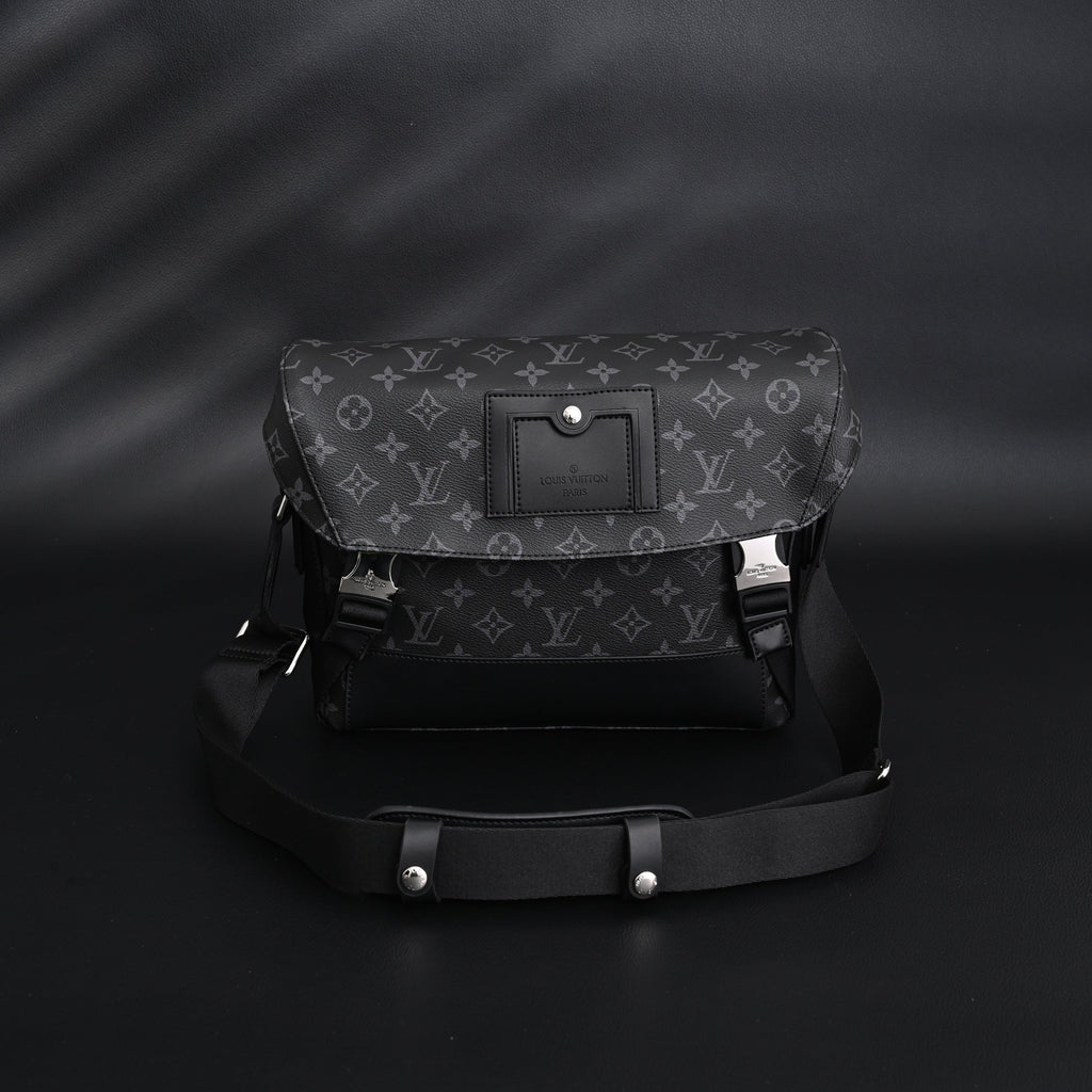 louis-vuitton-messenger-bag-monogram-eclipse-canvas Shoulder
