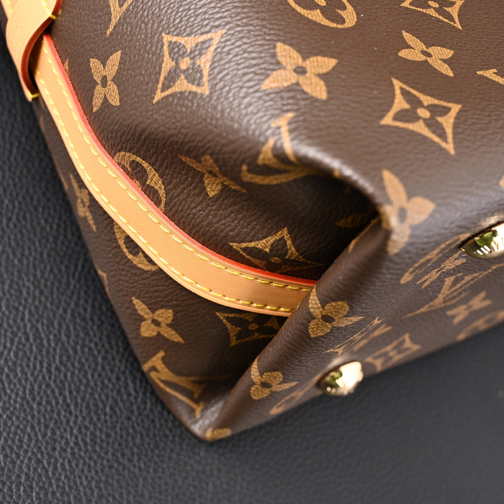 louis-vuitton-neo-noe-bucket-bag-monogram-canvas-with-bordeaux-interior Tote