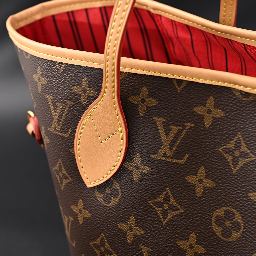 louis-vuitton-neverfull-mm-tote-bag-monogram-canvas-with-red-interior Tote