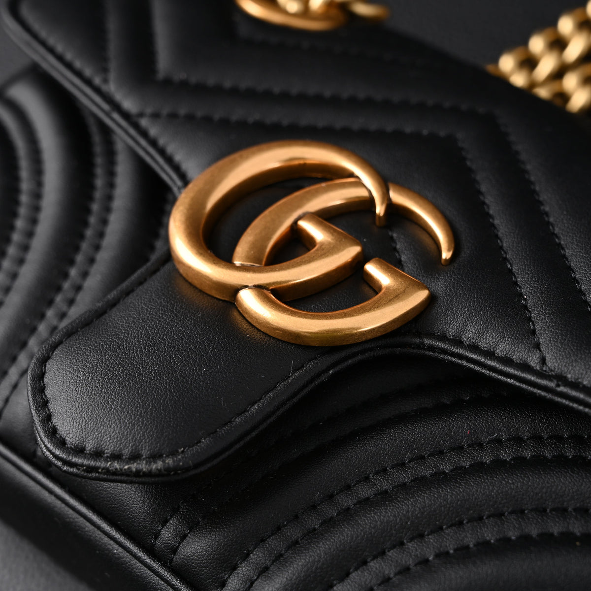 gucci-gg-marmont-small-matelasse-shoulder-bag-black-leather-with-gold-hardware Shoulder