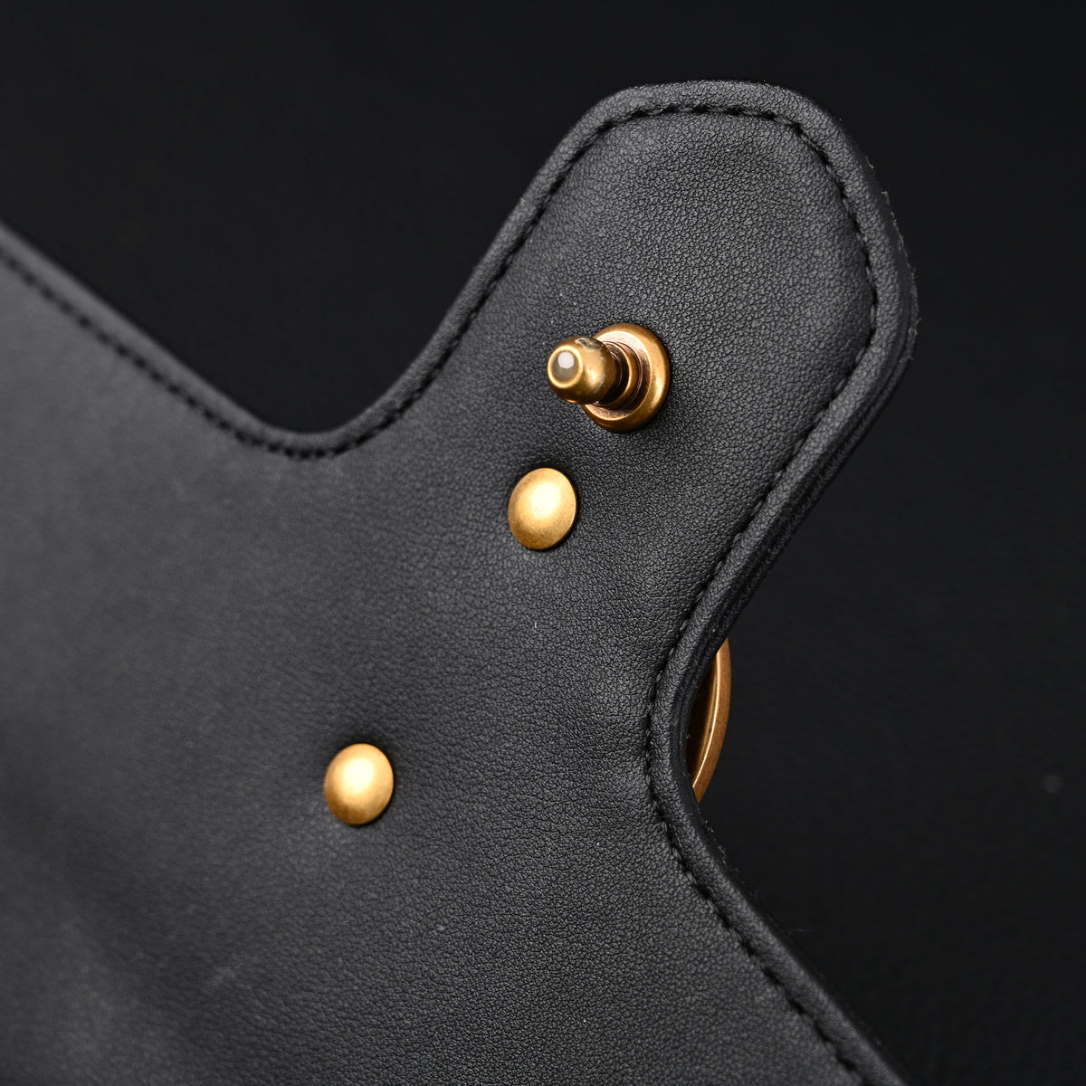 gucci-gg-marmont-small-matelasse-shoulder-bag-black-leather-with-gold-hardware Shoulder