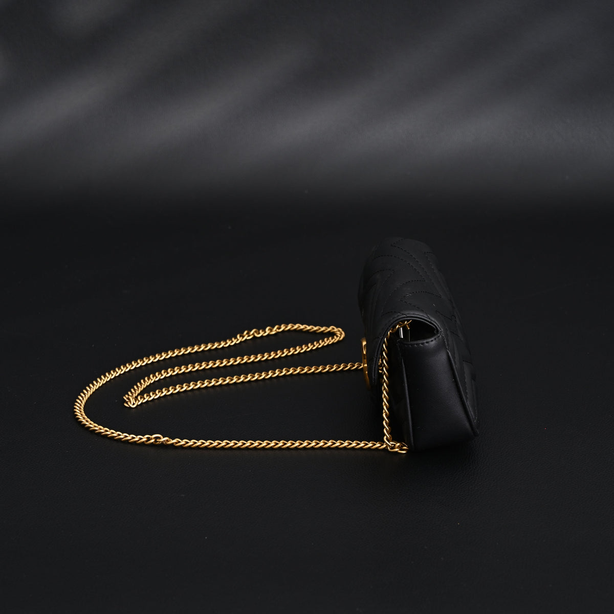 gucci-gg-marmont-matelasse-mini-shoulder-bag-black-leather-with-gold-chain Crossbody